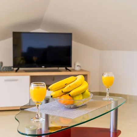 Smanjak Apartment *