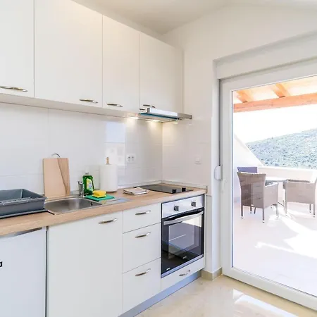 アパート Smanjak